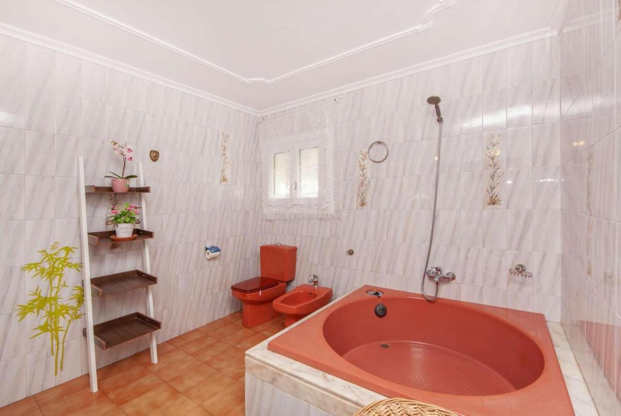 Montemar Villa *
