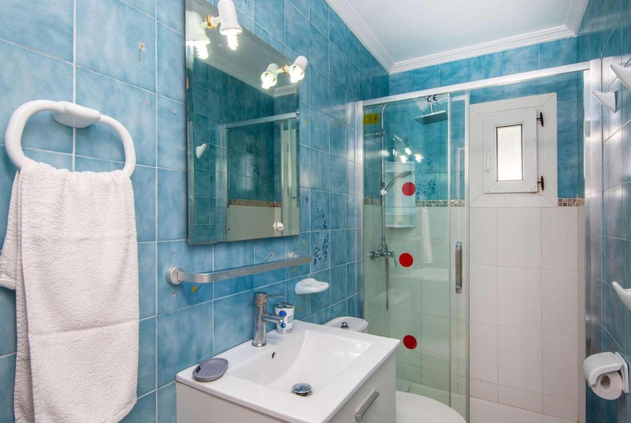 Montemar Villa *
