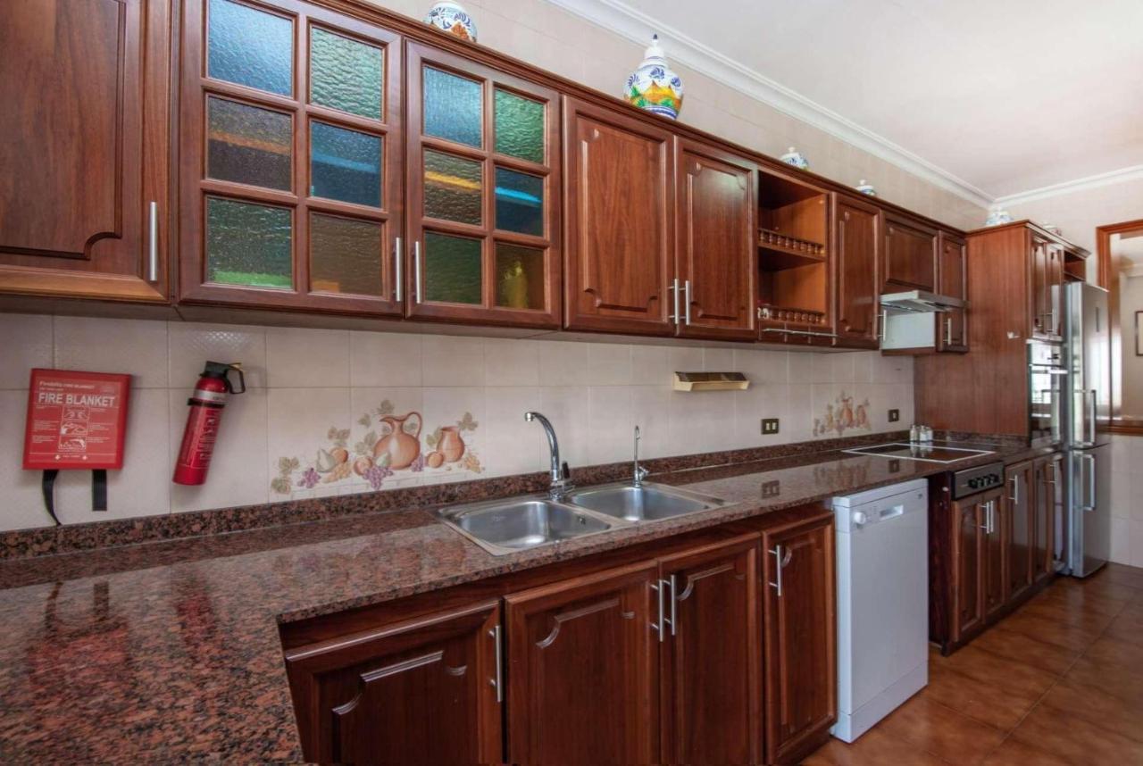 Montemar Villa *